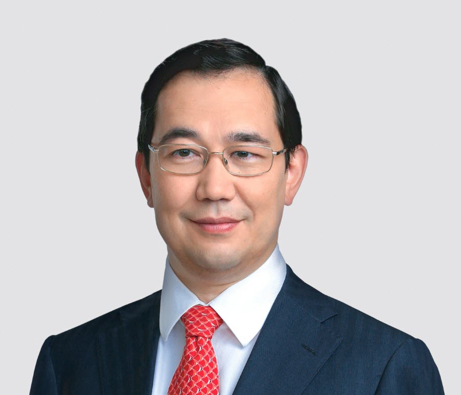 "День народного единства напоминает нам о важности консолидации народа и о её богатейших традициях", - Айсен Николаев