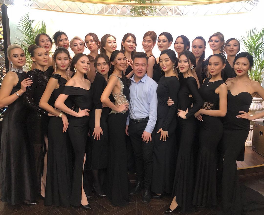 "Я тоже надеюсь получить оплату за свой труд" - директор конкурса "Мисс Республика Саха (Якутия)