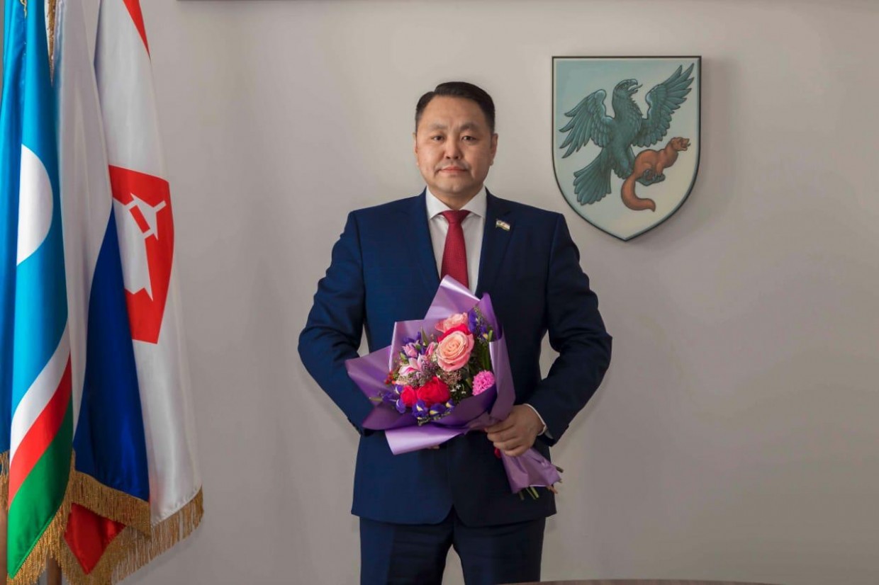 "В столице республики претворяются в жизнь решения, которые облегчают жизнь наших матерей", - председатель Якутской гордумы Альберт Семенов