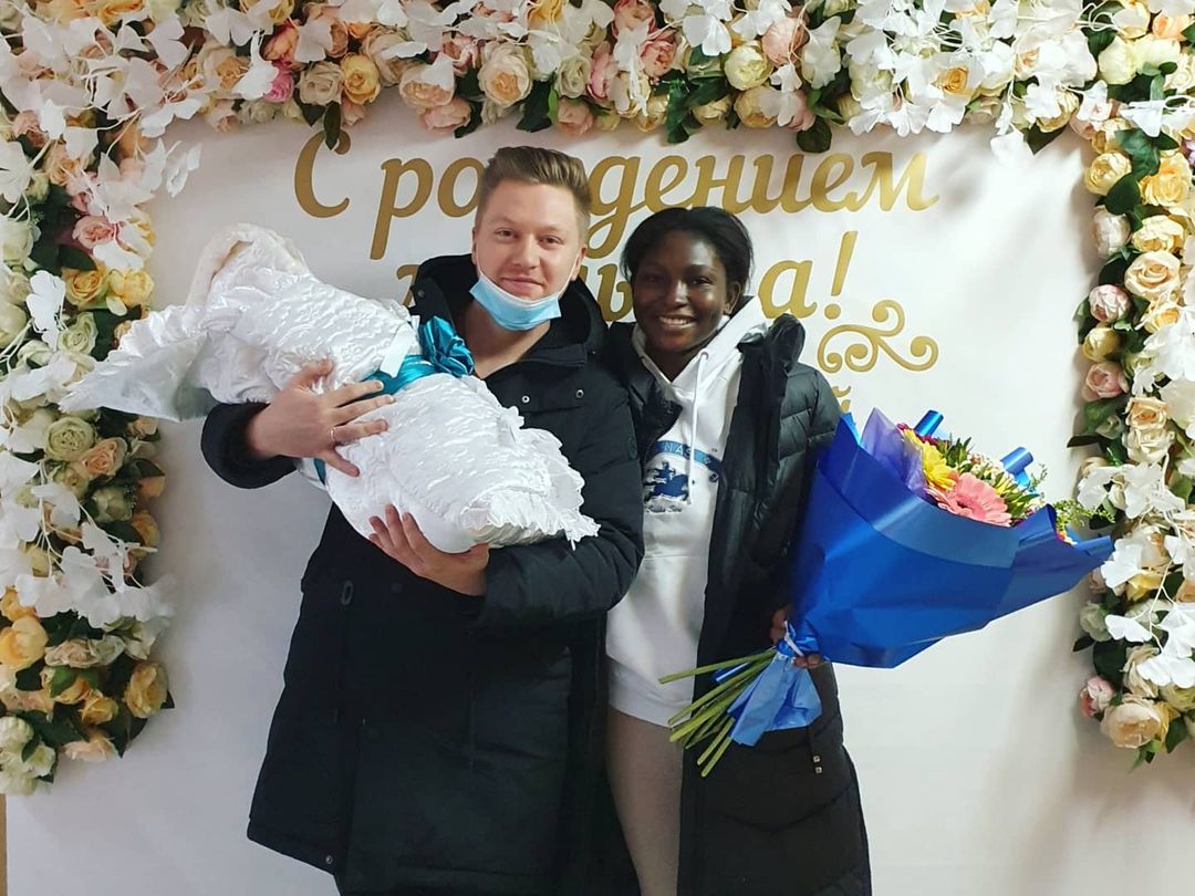 Фотофакт: У самой экзотичной пары Якутии родился сын