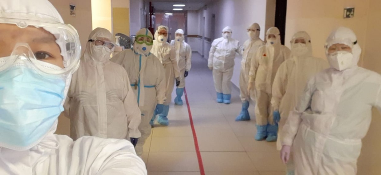 Коллектив Нюрбинского дома-интерната для пожилых и инвалидов продолжает работать ради здоровья подопечных