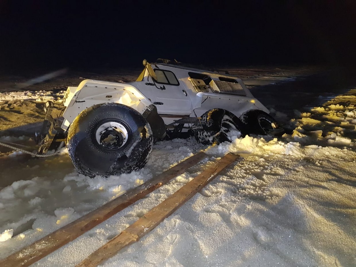 "Гражданин, сообщивший о том, что его машина провалилась под лед, находится в неадекватном состоянии"