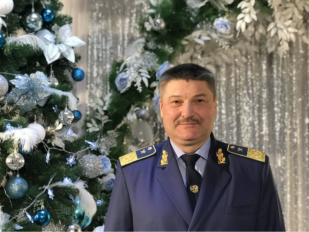 Компания "Железные дороги Якутии" поздравляет якутян с Новым годом!