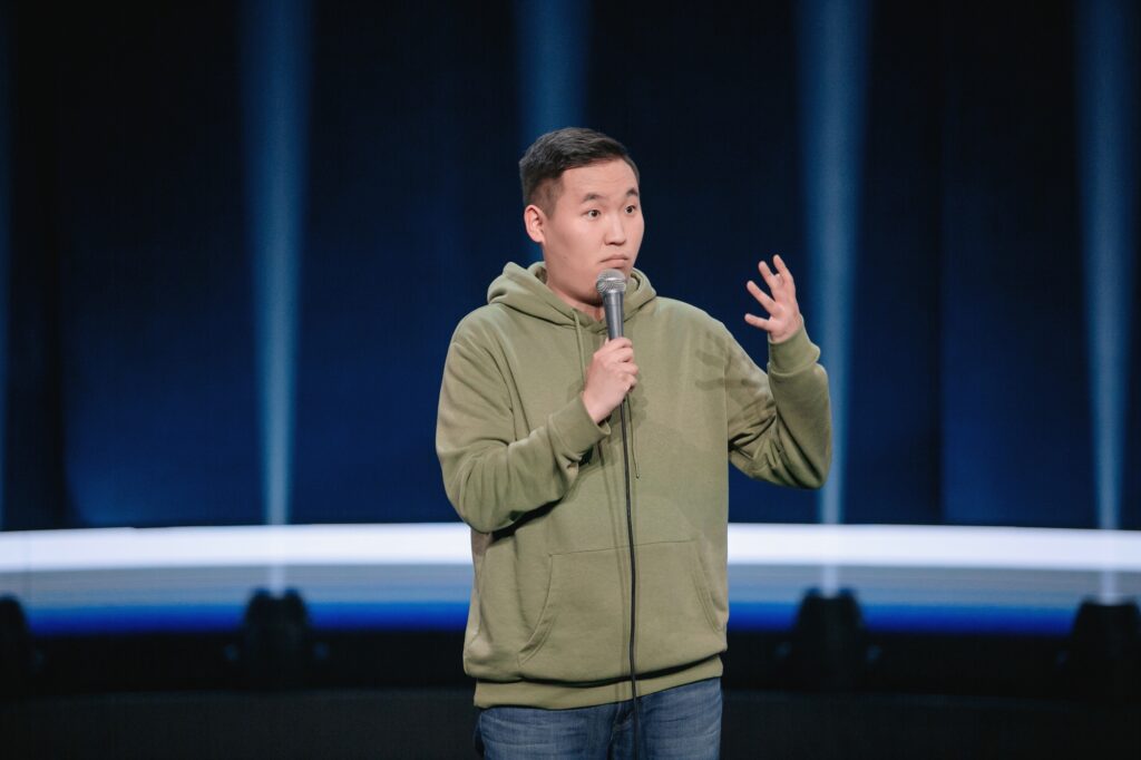 Определен победитель "Открытого микрофона". Якутский комик в финал не прошел