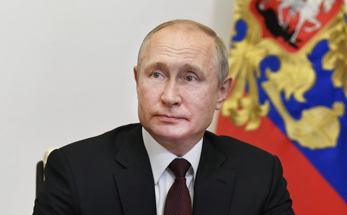 Песков прокомментировал информацию о жизни Путина в бункере