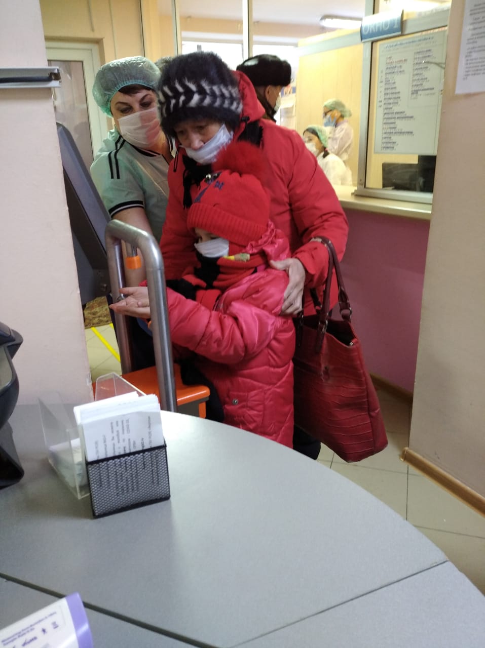 ЯГБ №2 вручили аппарат бесконтактной дезинфекции