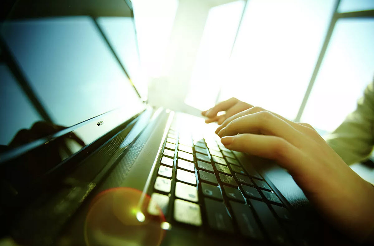 Госдума одобрила в I чтении проект о лишении свободы за клевету в Сети