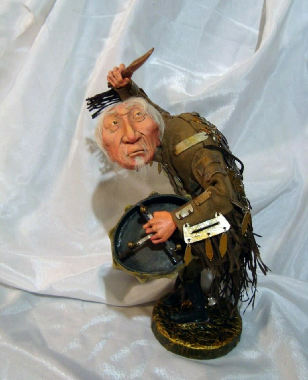 Гости Якутии просят кукол-шаманов исполнить мечту