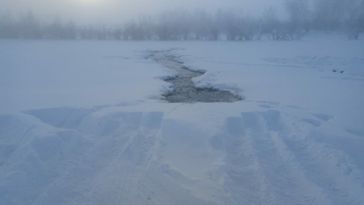 Водитель утверждает, что в местности Ус Хатын была слита чистая вода
