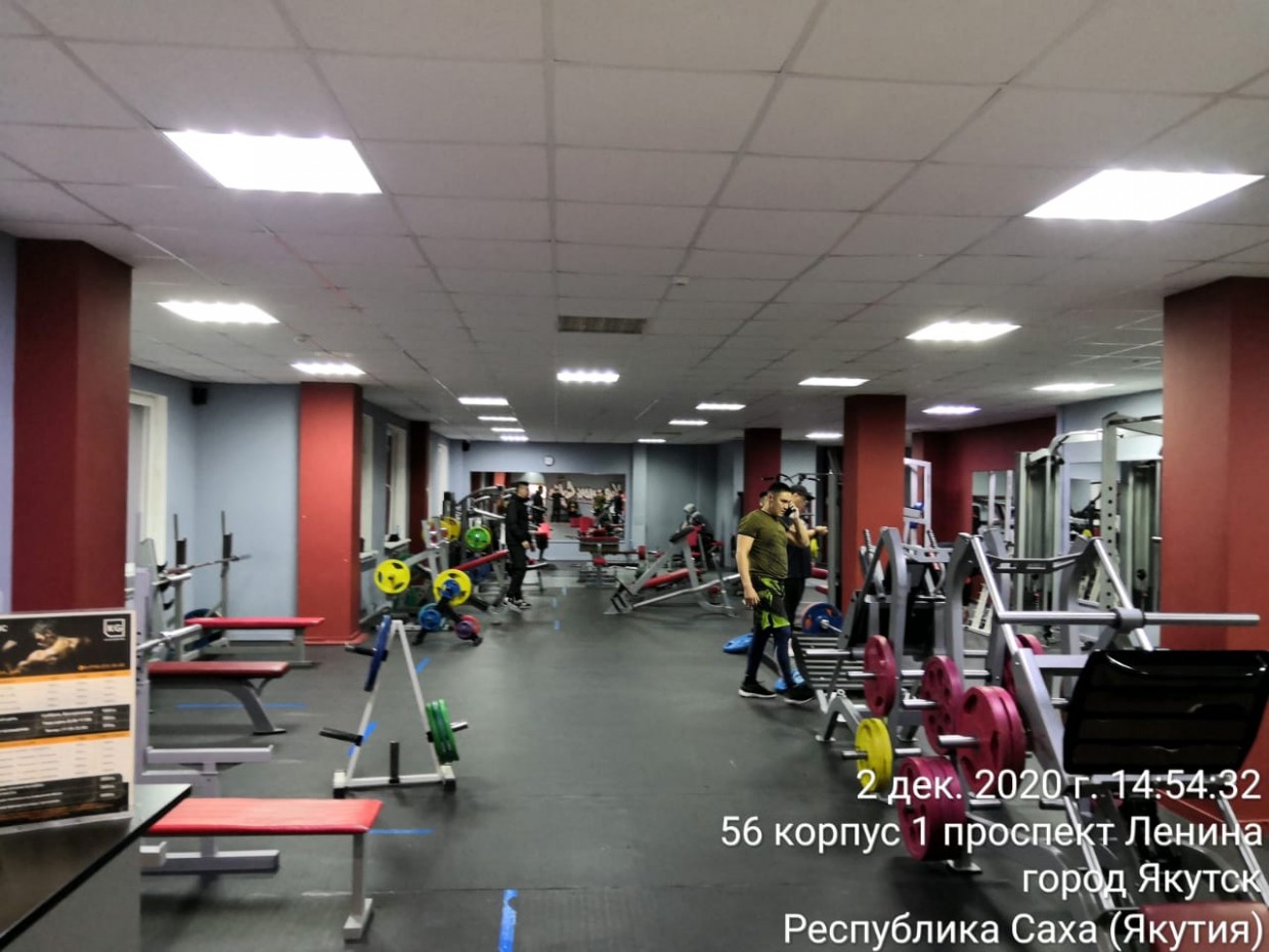 Оперативный штаб города Якутска проверил торговые центры, маршрутные автобусы и фитнес-клубы