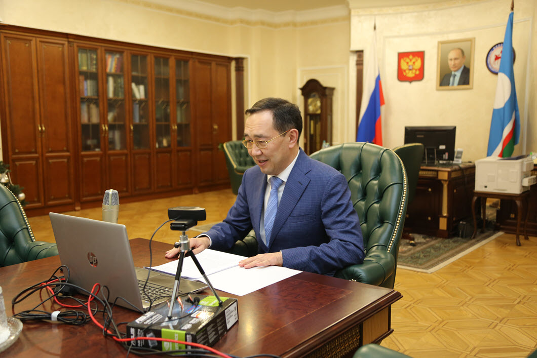 Глава Якутии обсудил с активистами регионального отделения ОНФ важнейшие для развития региона вопросы