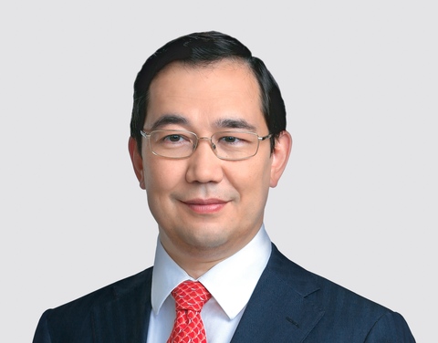 Айсен Николаев поздравляет с Днём Конституции Российской Федерации