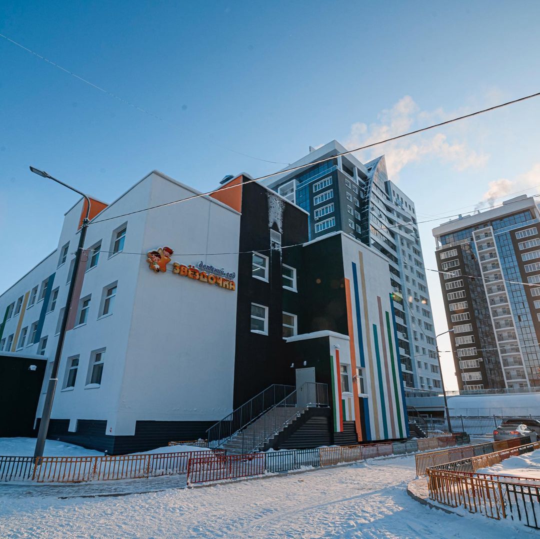 "Мы устали ждать". Торжественно открывшийся год назад детский сад в Якутске до сих пор закрыт