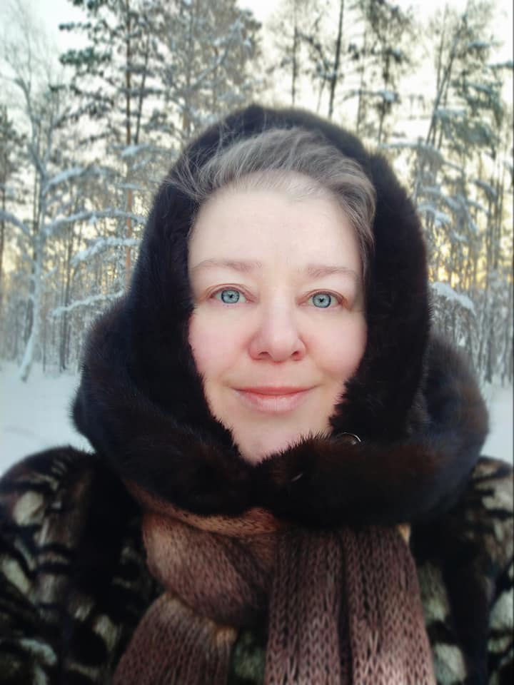 "Ты надолго и всерьез все изменишь здесь, возможно", - советник Айсена Николаева посвятила шефу стихи в день его рождения