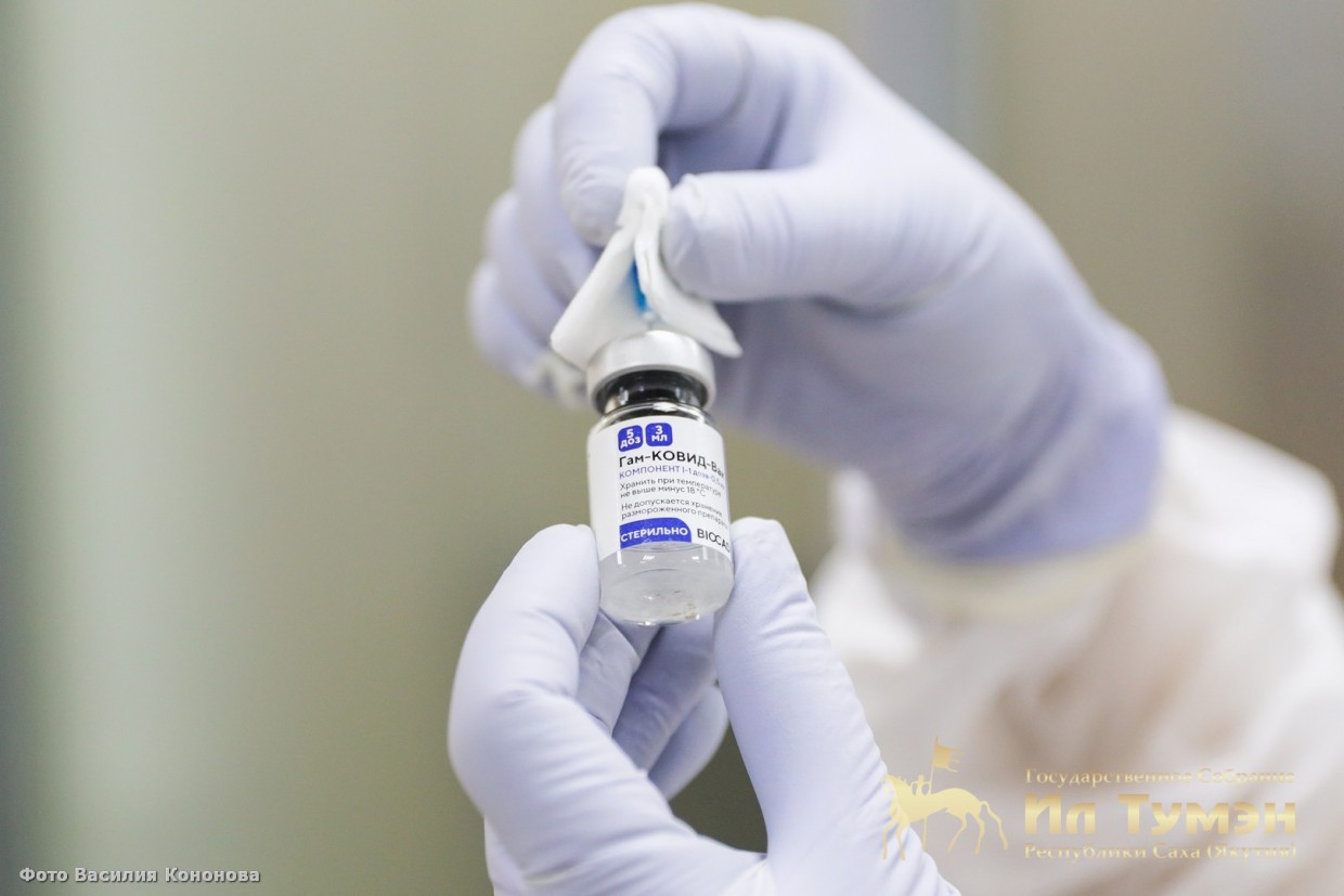 Глава Якутии: после вакцинации от коронавируса самочувствие хорошее