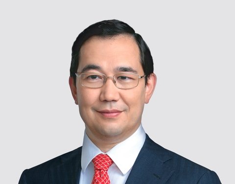 Айсен Николаев поздравляет с Днём российской печати