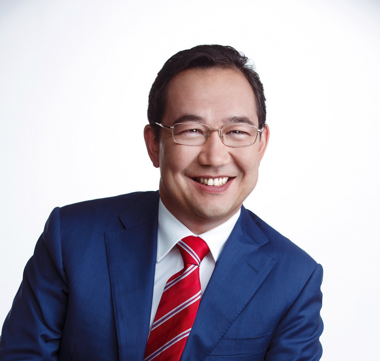 Айсен Николаев поздравляет с Днём российского студенчества