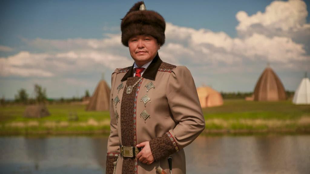 Альберт Семенов поздравляет с Днем родного языка и письменности