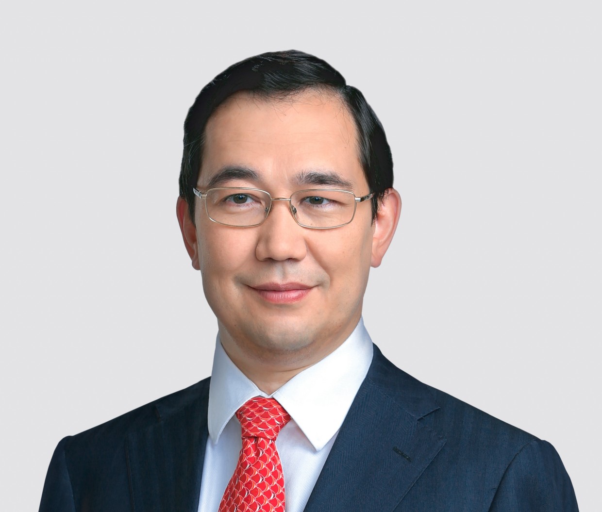 Айсен Николаев поздравляет с Днём российской науки