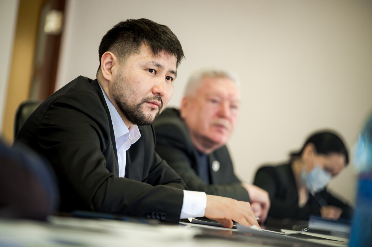 Евгений Григорьев встретился с представителями строительного кластера