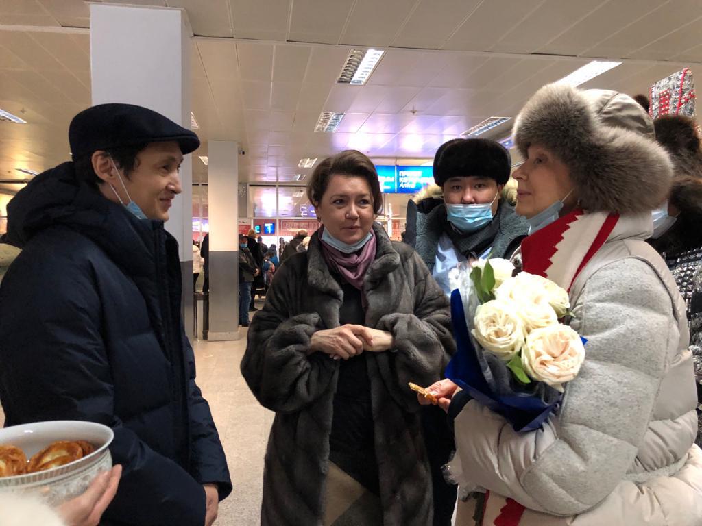 В Якутск прилетела народная артистка России Людмила Титова