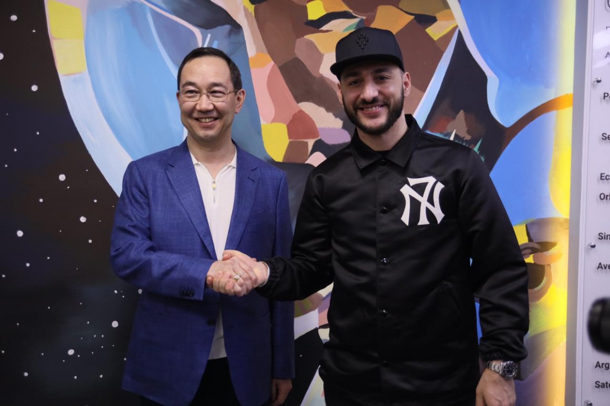 Айсен Николаев встретился с музыкантом Леваном Горозия