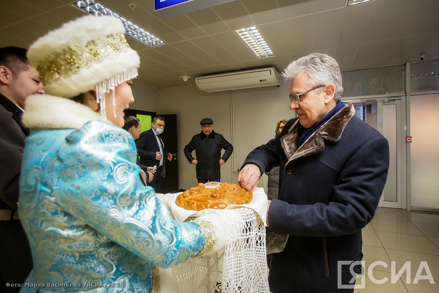 В Якутск прибыл президент Российской академии наук, академик Александр Сергеев