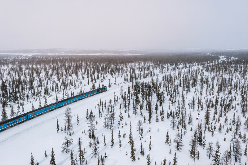 ЖДЯ объявляет скидку 50% на проезд школьников  в период летних каникул