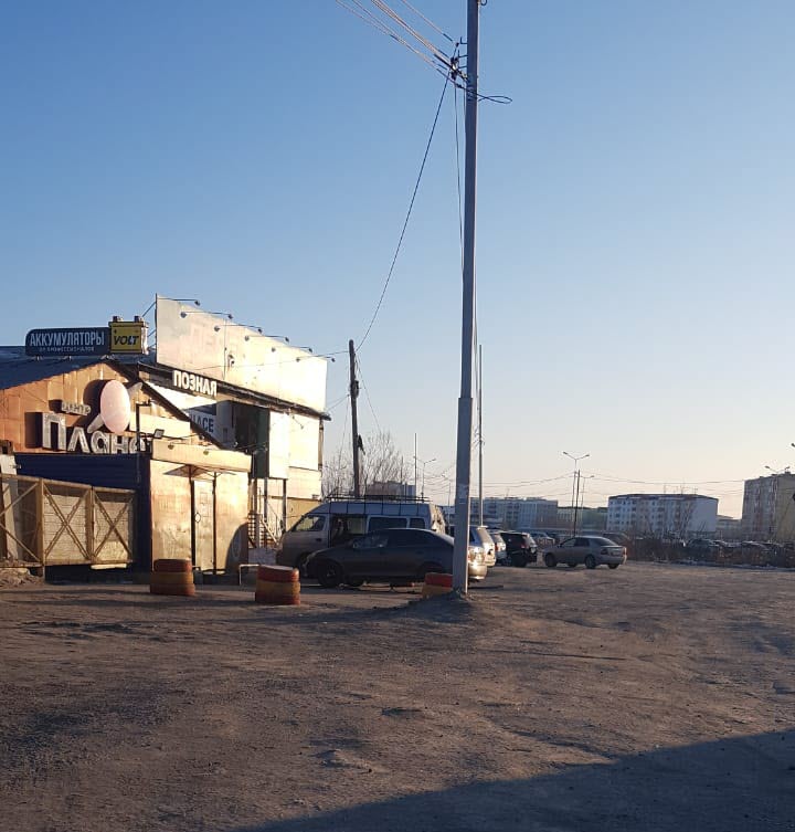 В Якутске возвращение семейной пары из сауны обернулось конфликтом с таксистом и уголовным делом. Они ищут свидетеля