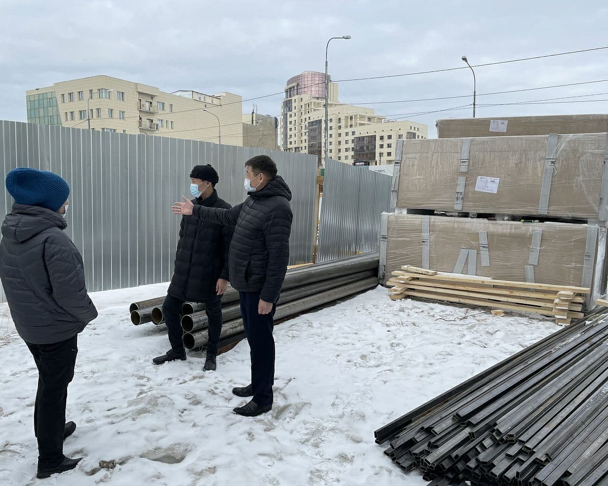 Мэрия Якутска: Информация о самовольном строительстве возле дома по ул. Ярославского, 7, не соответствует действительности