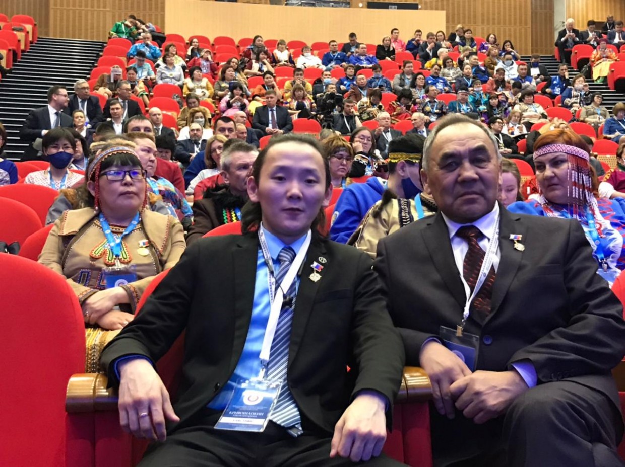 Уроженец села Себян-Кюель, одолевший в схватке медведя, награжден медалью «Полярная звезда»