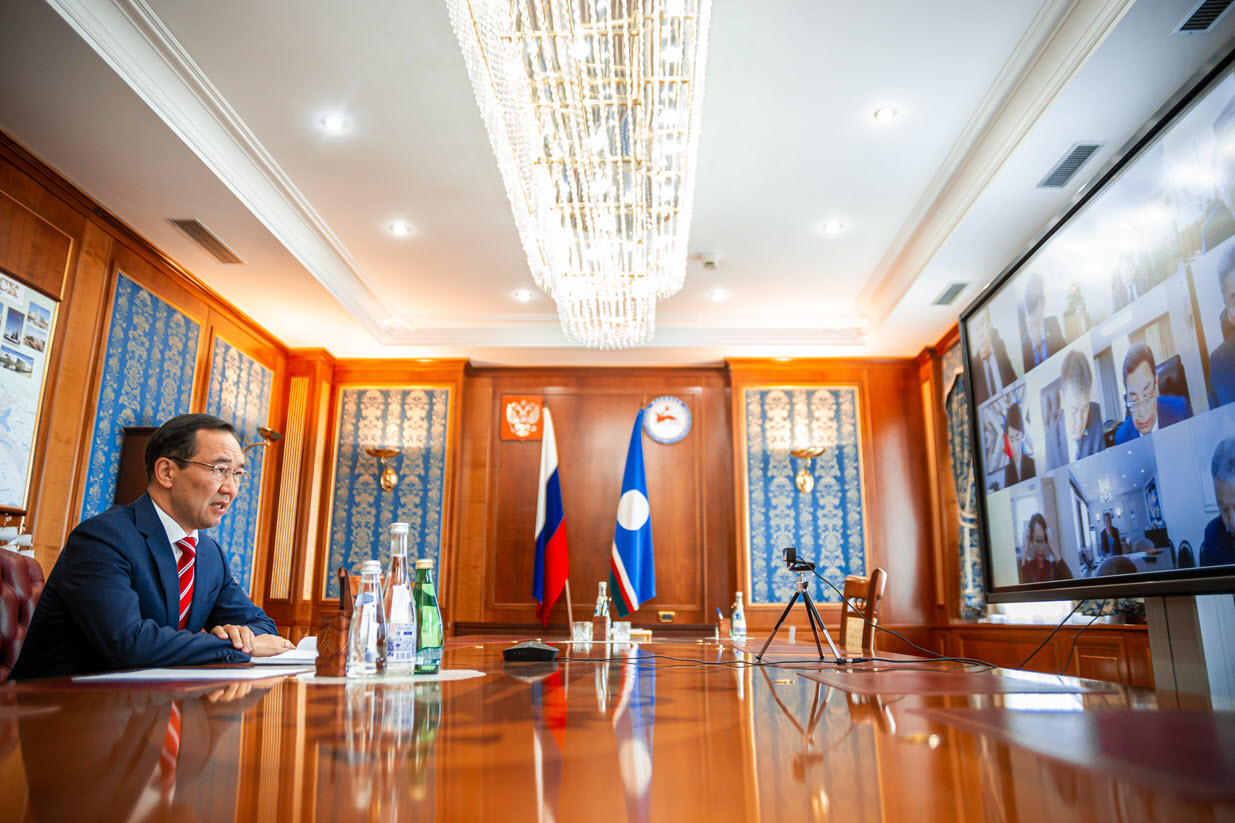 Глава Якутии выразил недовольство темпами развития сельского хозяйства