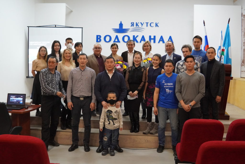 Участники клуба любителей бега Водоканала и бегуны республики смогли задать интересующие вопросы Сардане Трофимовой