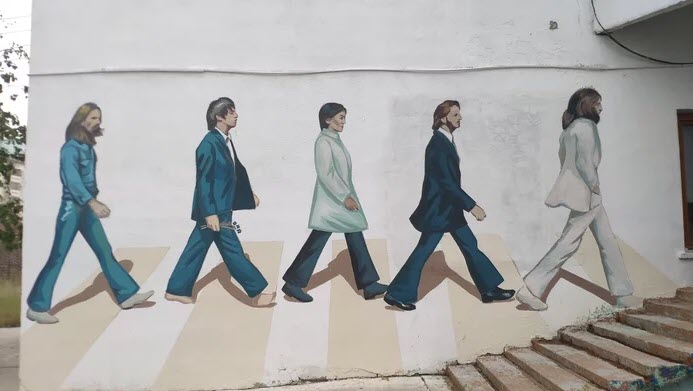 «Удачно вписывается в труппу». Эксперты о выдвижении Сарданы Авксентьевой в Госдуму