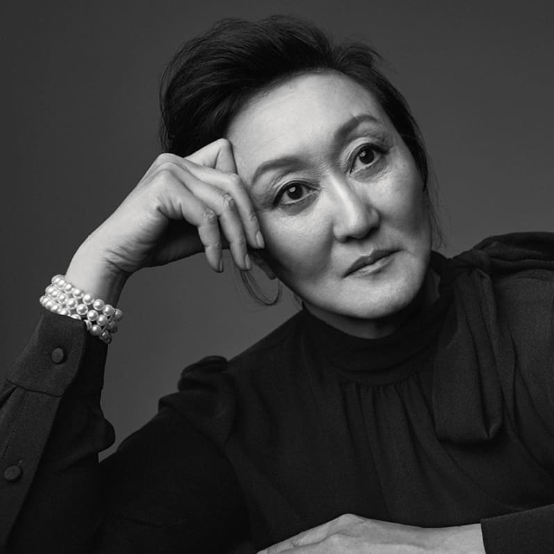 "Где я и где мода?". Фотография Сарданы Авксентьевой из майского журнала Vogue