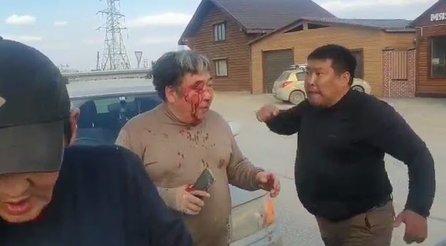В соцсетях появилось видео с избиением Чээкэ
