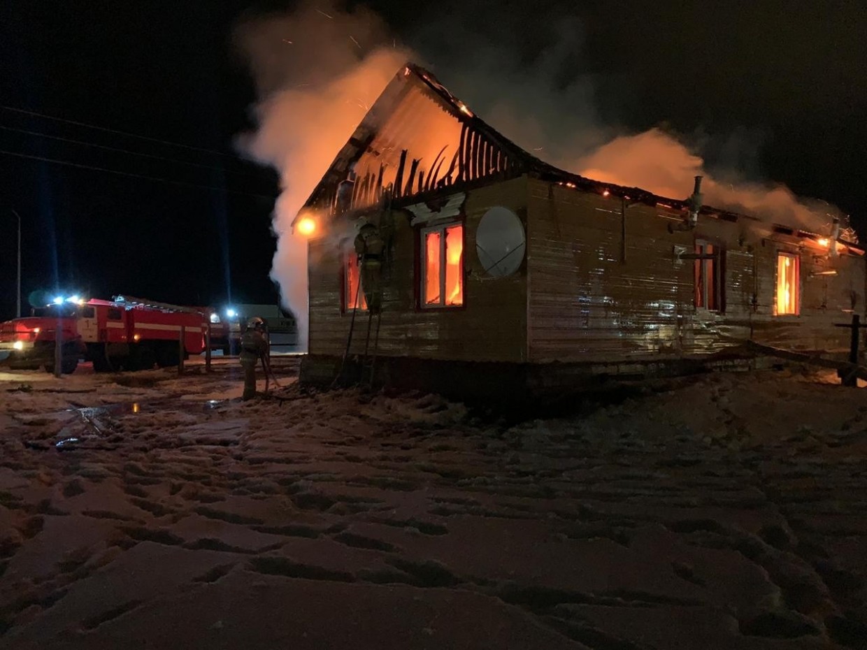 Прокуратура Намского района направила в суд уголовное дело по факту пожара, в котором погибли женщина и четверо детей