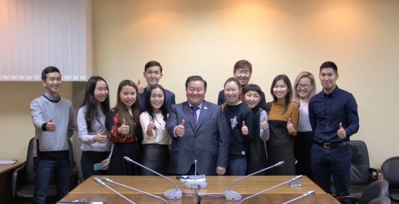 ЯКУТСКИЙ ПАРОВОЗ «СПРАВЕДЛИВОЙ РОССИИ» ЗАХВАТИЛ TIK-TOK