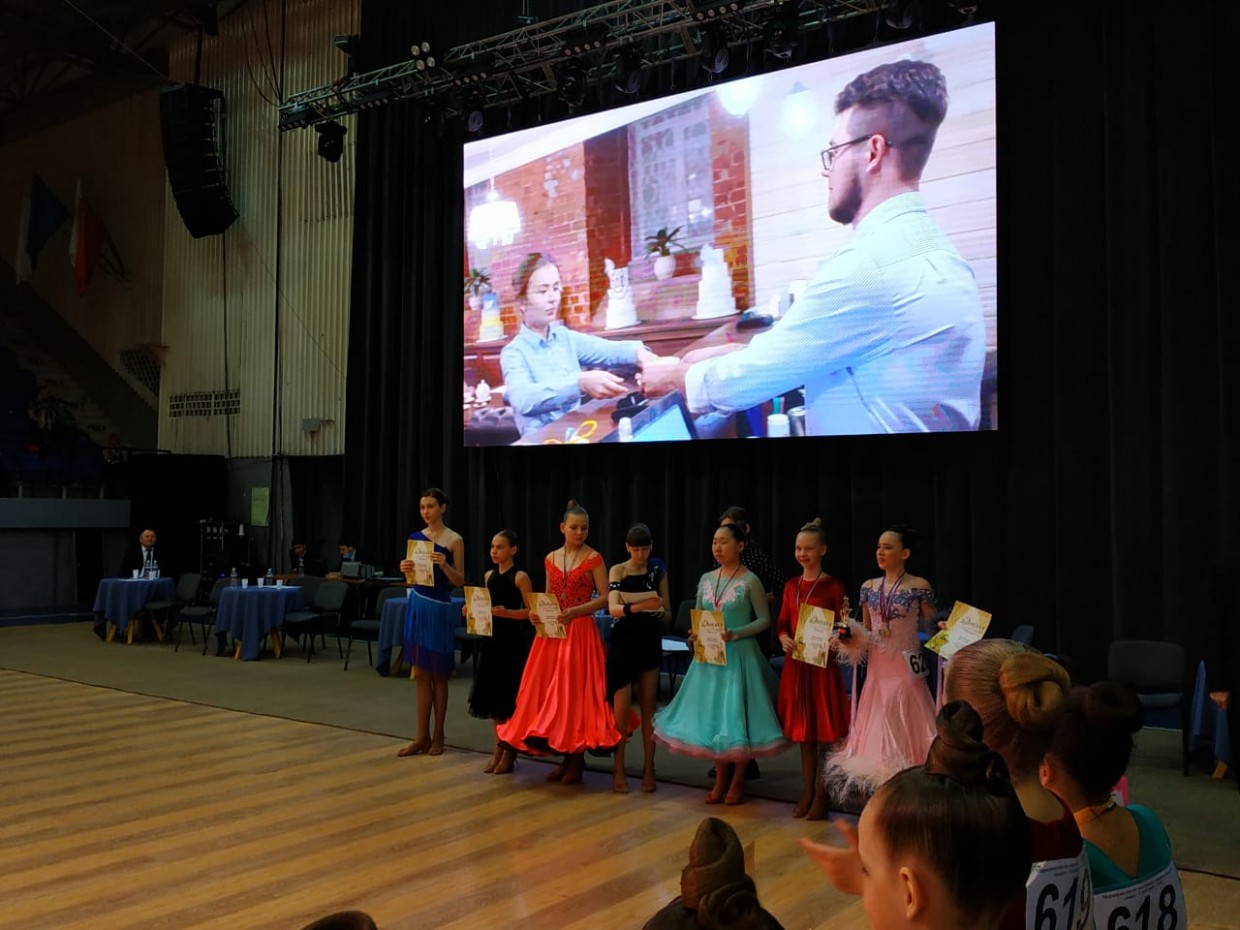 Якутяне выиграли серебро и бронзу на российских соревнованиях по спортивно-бальным танцам