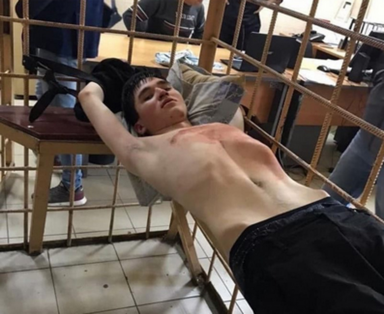 Одноклассница рассказала о казанском стрелке. «Он мог затаить злобу на учительницу»