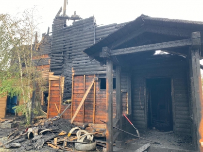 На месте трагического пожара на Луговой обнаружены фрагменты четвертого человека