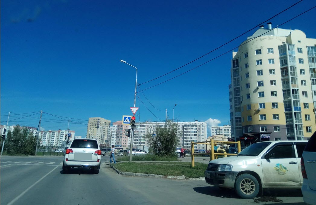 О временном ограничении движения транспортных средств   по улице Каландаришвили