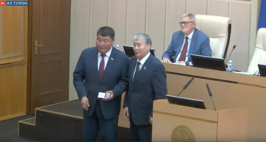 Один депутат проголосовал против кандидатуры Алексея Еремеева на пост спикера Ил Тумэна