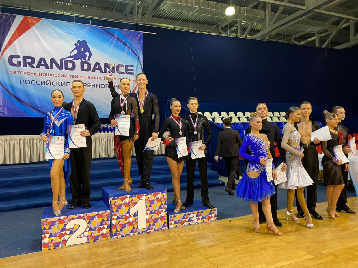 Спортсмены-танцоры из Якутии привезли на родину золото и серебро сочинских и московских соревнований