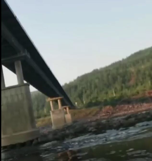 Рыбаки обнаружили нефтяное пятно на Вилюйском водохранилище