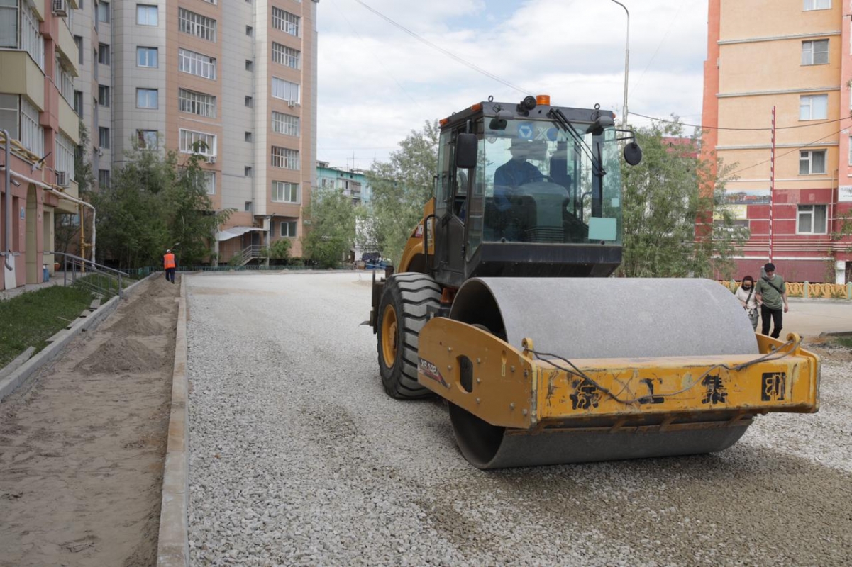 Тридцать дворовых территорий начнут ремонтировать в Якутске