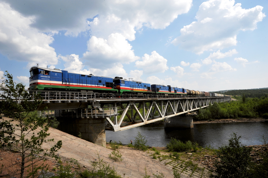 Объем перевозки грузов по инфраструктуре ЖДЯ приблизился к отметке 3 млн тонн