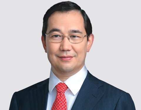 Поздравление Главы Якутии Айсена Николаева с Днем медицинского работника