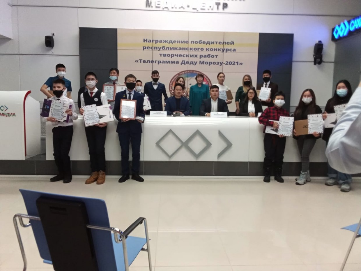 В Якутии победитель детского конкурса  почти полгода ждет подарок за телеграмму Деду Морозу