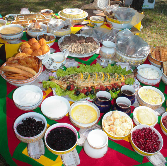 Правительство Якутии объявило торги на организацию банкета на 1,5 млн рублей